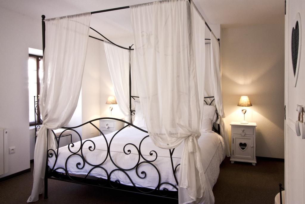 Chambre Le Hupsa Pfannala Saint-Hippolyte  Pokój zdjęcie